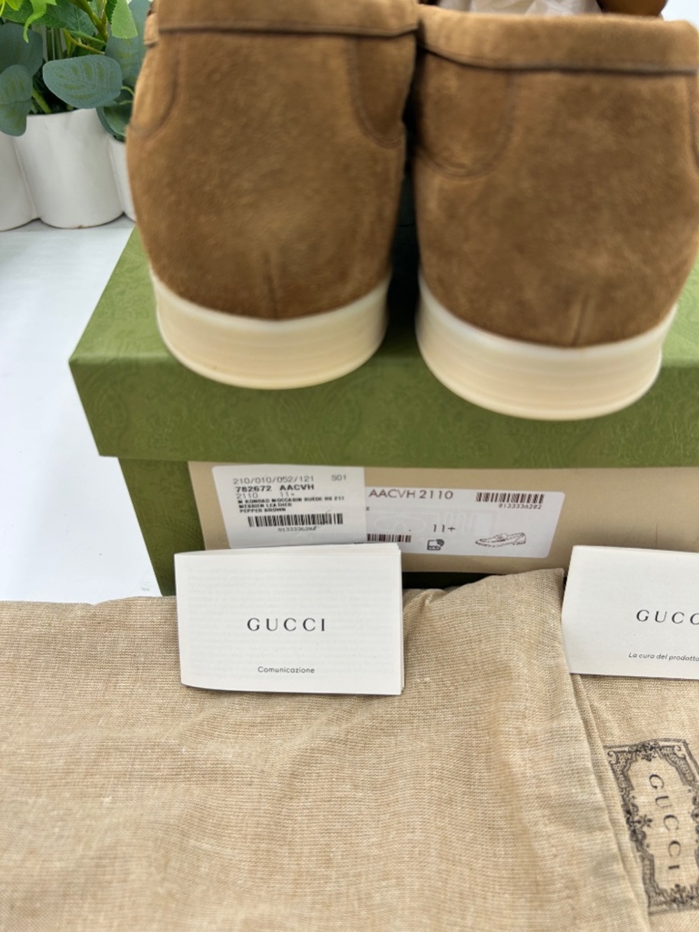 Men’s Gucci tan suede horse bit loafers. Size 11.5.(fits 12 US.) made in Italy. - Picture 6 of 11